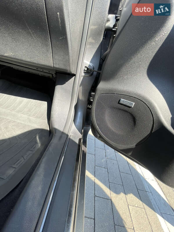 Хэтчбек Nissan Leaf 2019 в Одессе