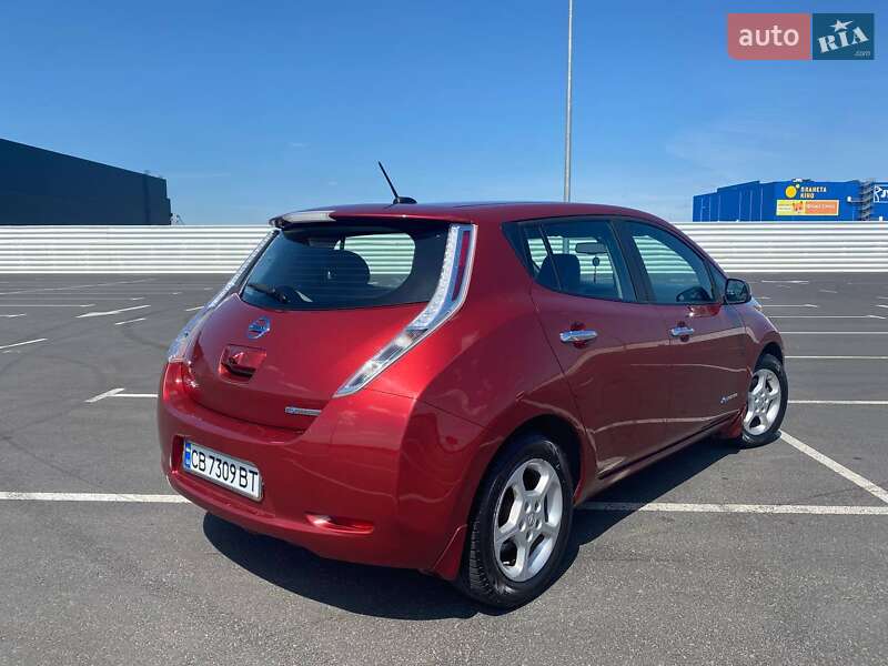 Хетчбек Nissan Leaf 2014 в Львові
