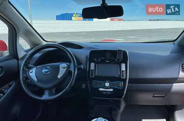 Хэтчбек Nissan Leaf 2014 в 