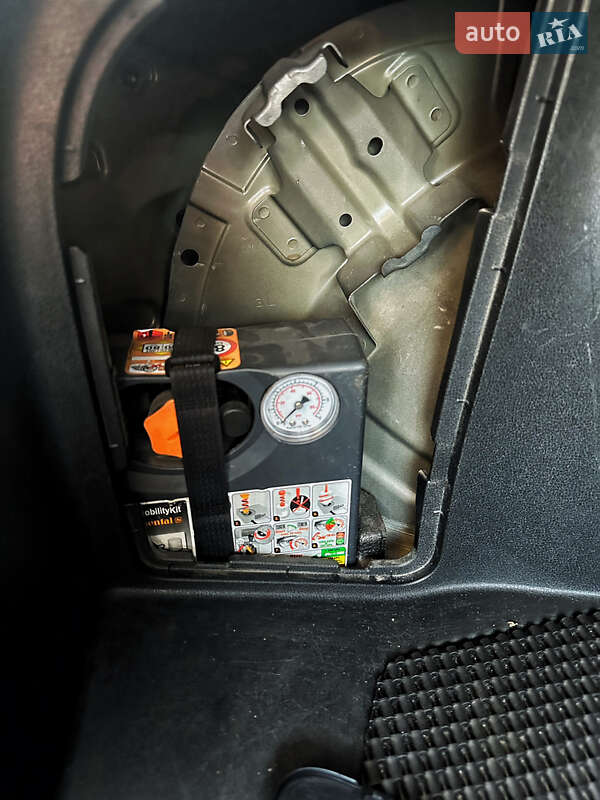 Хетчбек Nissan Leaf 2013 в Харкові фото 33 Хетчбек Nissan Leaf 2013 в Харкові