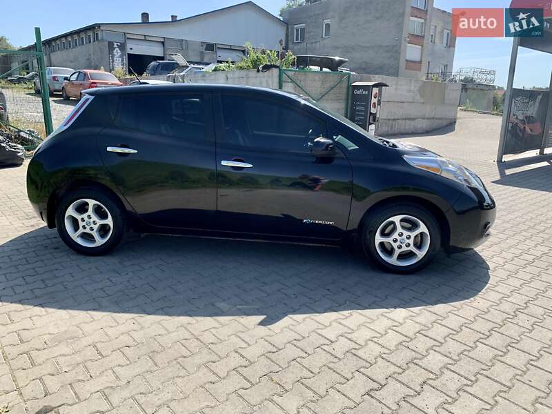 Хетчбек Nissan Leaf 2013 в Львові