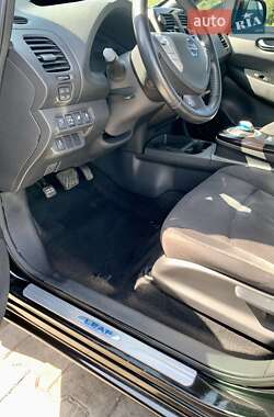 Хэтчбек Nissan Leaf 2013 в Львове