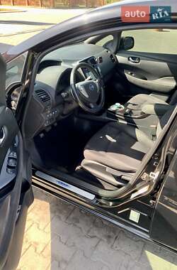 Хэтчбек Nissan Leaf 2013 в Львове