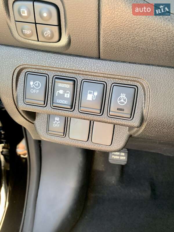 Хетчбек Nissan Leaf 2013 в Львові