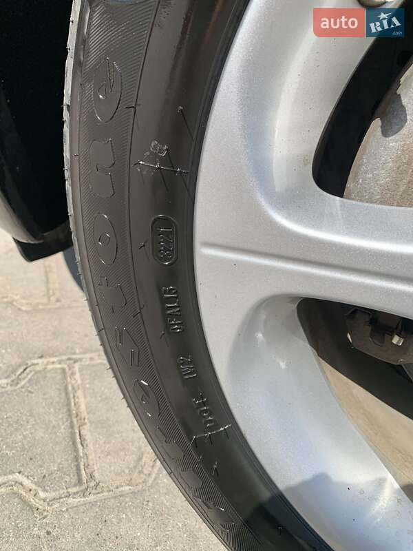 Хетчбек Nissan Leaf 2013 в Львові