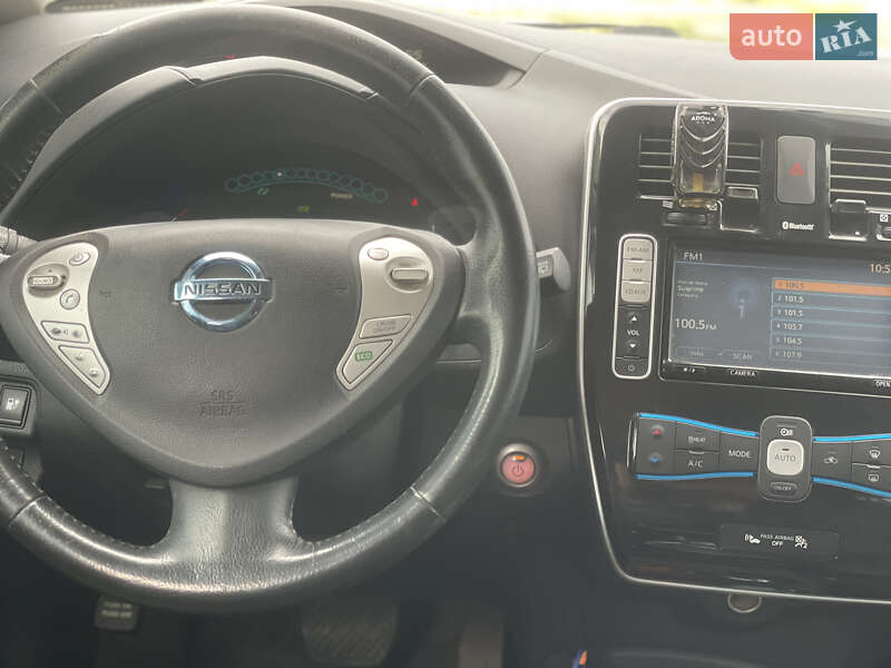 Хетчбек Nissan Leaf 2014 в Харкові