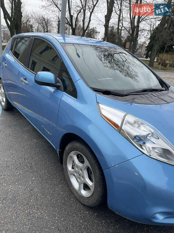 Хетчбек Nissan Leaf 2014 в Харкові