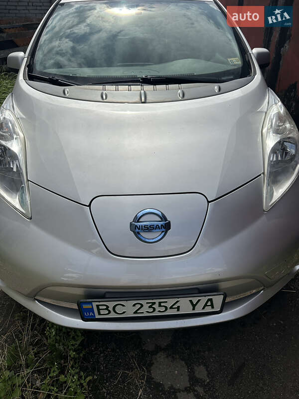 Хетчбек Nissan Leaf 2014 в Львові