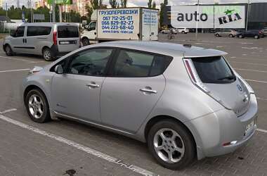 Хетчбек Nissan Leaf 2013 в Києві