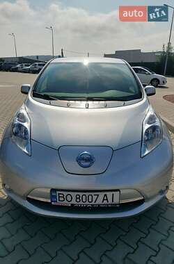 Хэтчбек Nissan Leaf 2015 в Тернополе