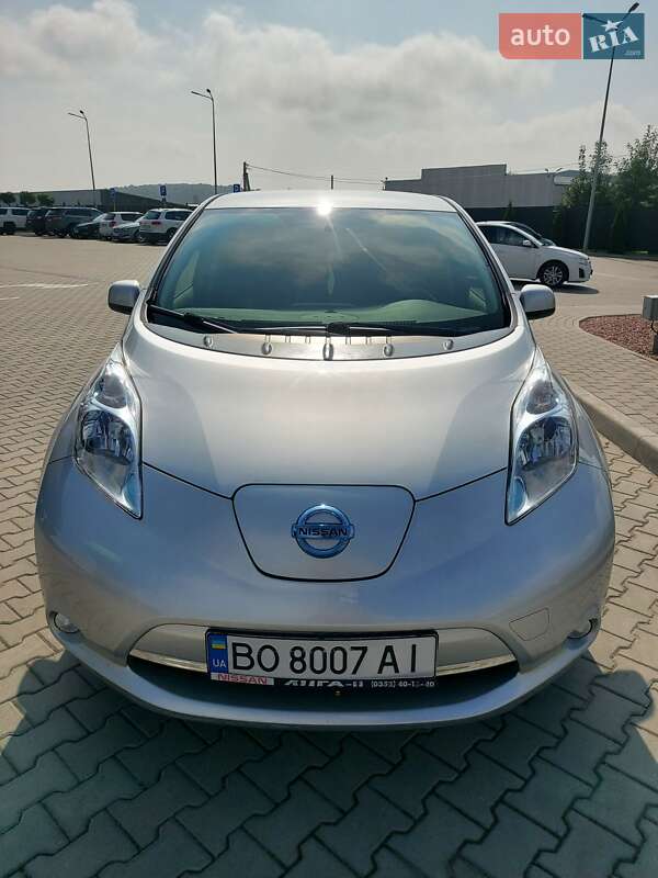 Хэтчбек Nissan Leaf 2015 в Тернополе фото 2 Хэтчбек Nissan Leaf 2015 в Тернополе