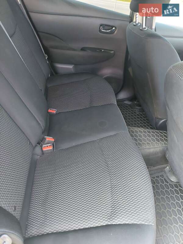 Хэтчбек Nissan Leaf 2015 в Тернополе фото 7 Хэтчбек Nissan Leaf 2015 в Тернополе