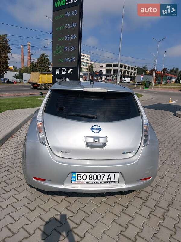 Хэтчбек Nissan Leaf 2015 в Тернополе фото 13 Хэтчбек Nissan Leaf 2015 в Тернополе