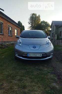 Хэтчбек Nissan Leaf 2015 в Теребовле