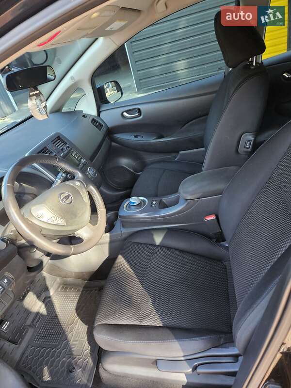 Хэтчбек Nissan Leaf 2014 в Одессе