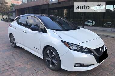 Хэтчбек Nissan Leaf 2018 в Полтаве