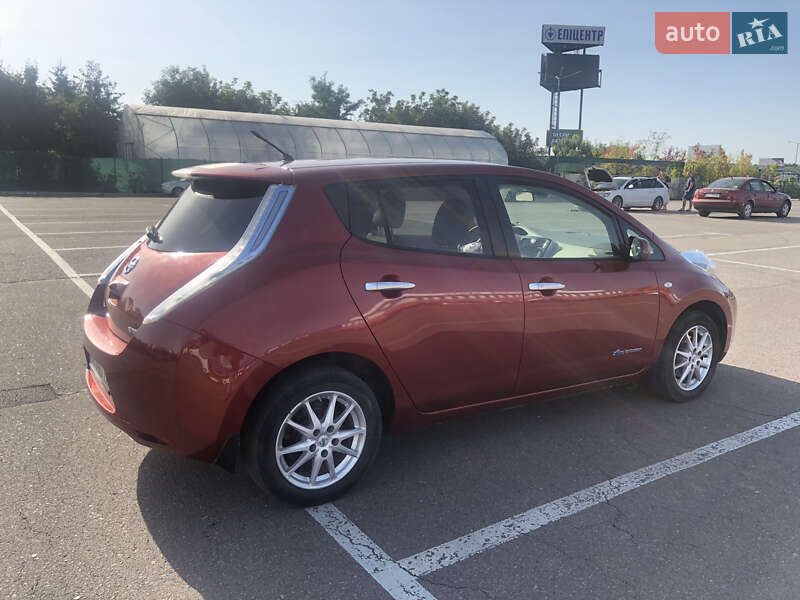 Хетчбек Nissan Leaf 2012 в Львові