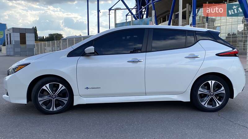 Хетчбек Nissan Leaf 2018 в Харкові