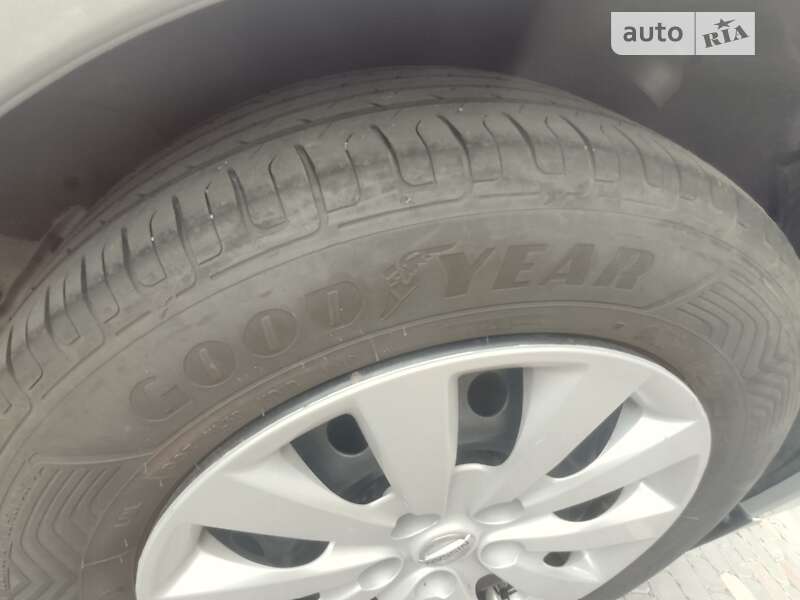 Хэтчбек Nissan Leaf 2016 в Виннице