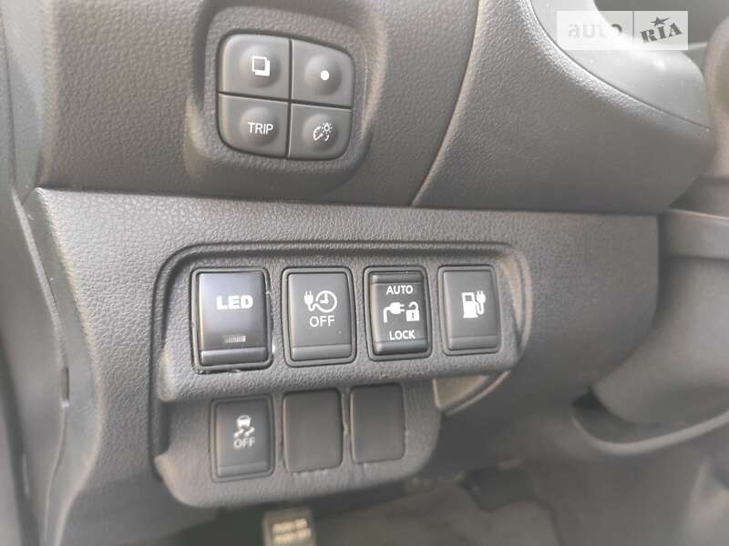 Хэтчбек Nissan Leaf 2016 в Виннице