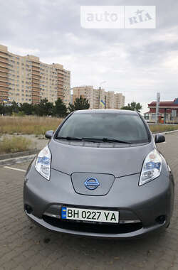 Хетчбек Nissan Leaf 2013 в Чорноморську