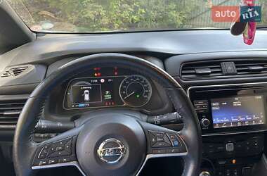 Хэтчбек Nissan Leaf 2018 в Киеве