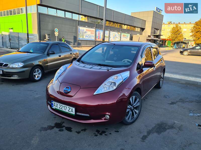 Хэтчбек Nissan Leaf 2017 в Харькове