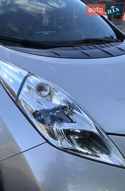 Хэтчбек Nissan Leaf 2013 в Черновцах