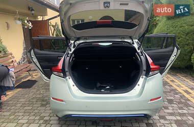 Хэтчбек Nissan Leaf 2018 в 
