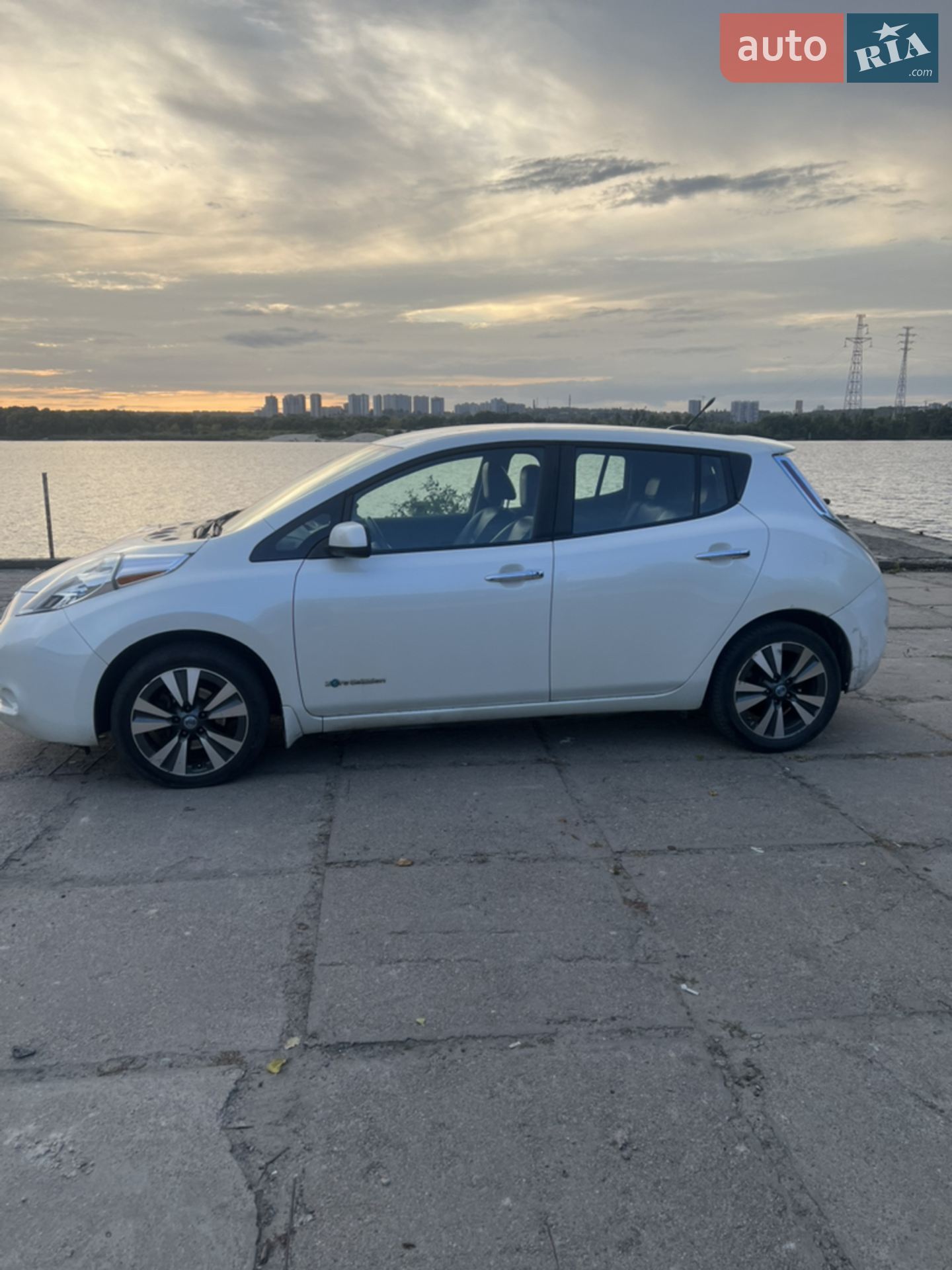 2013 Nissan Leaf - мініатюра 39