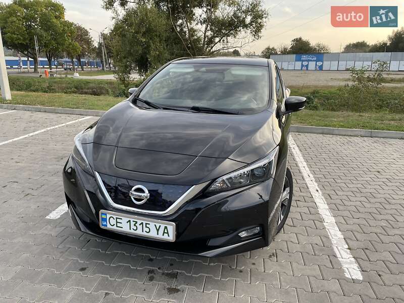 Хэтчбек Nissan Leaf 2018 в Черновцах
