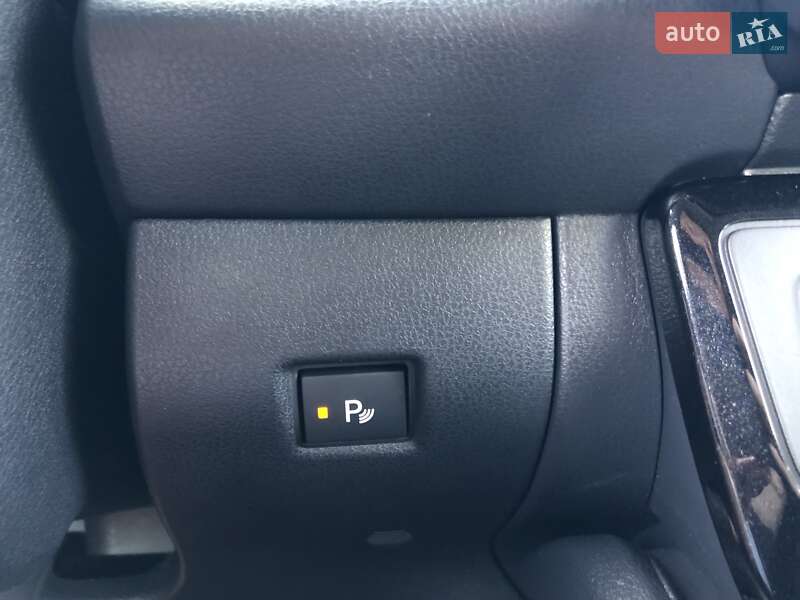 Хэтчбек Nissan Leaf 2018 в Черновцах