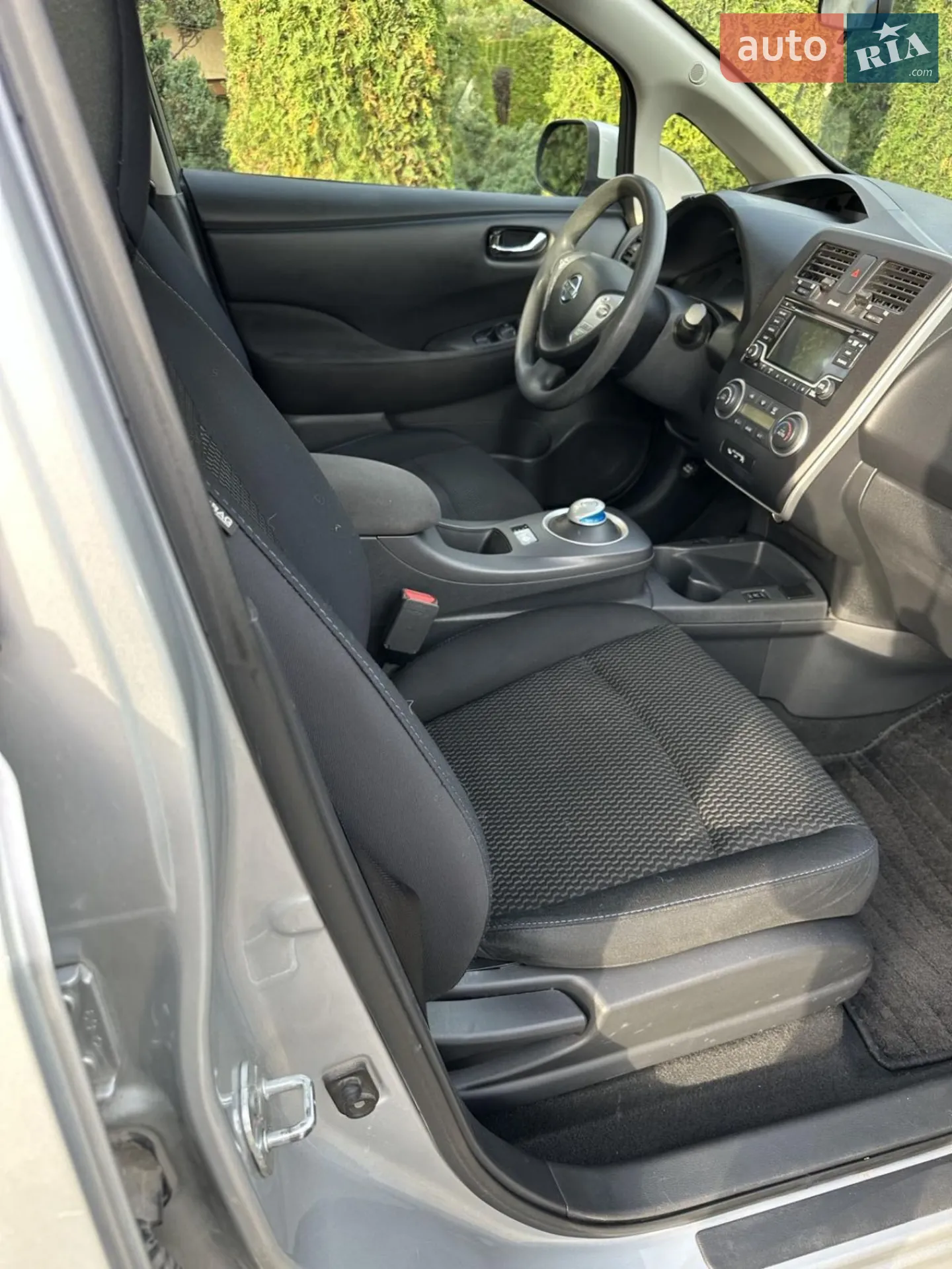 2016 Nissan Leaf - мініатюра 16