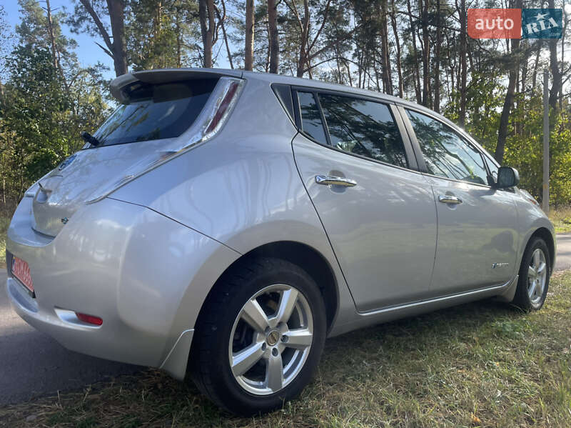 Хэтчбек Nissan Leaf 2014 в Житомире