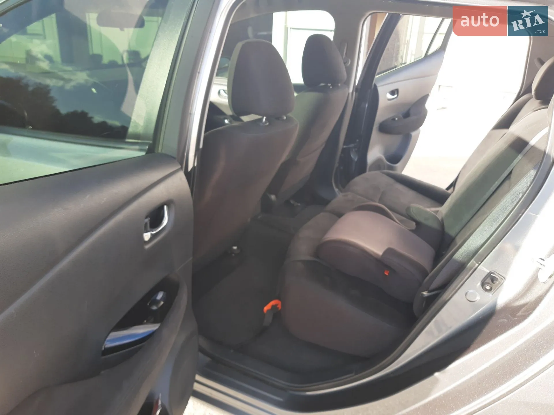 2017 Nissan Leaf - мініатюра 15