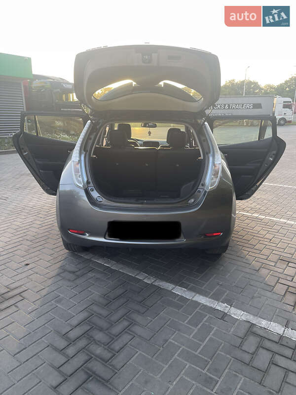 Хетчбек Nissan Leaf 2014 в Дніпрі фото 8 Хетчбек Nissan Leaf 2014 в Дніпрі