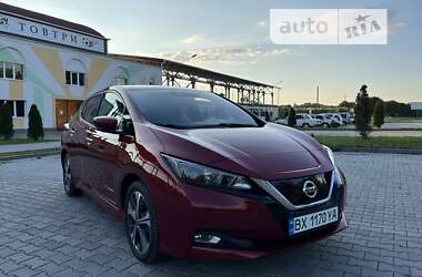 Хетчбек Nissan Leaf 2019 в Кам'янець-Подільському