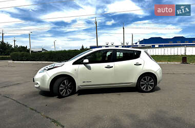 Хэтчбек Nissan Leaf 2016 в Днепре