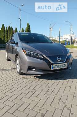 Хетчбек Nissan Leaf 2022 в Івано-Франківську