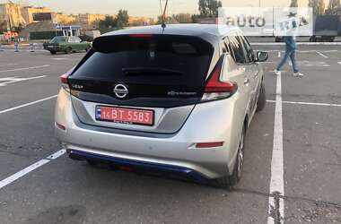 Хэтчбек Nissan Leaf 2019 в Киеве