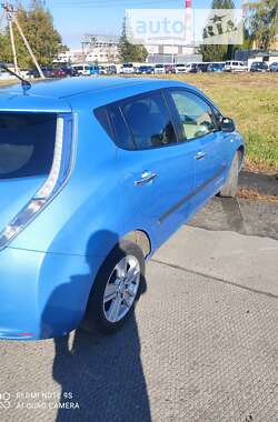 Хэтчбек Nissan Leaf 2012 в Ровно