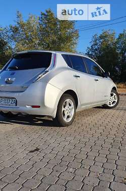 Хетчбек Nissan Leaf 2013 в Запоріжжі