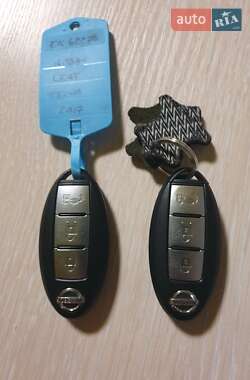 Хэтчбек Nissan Leaf 2017 в 