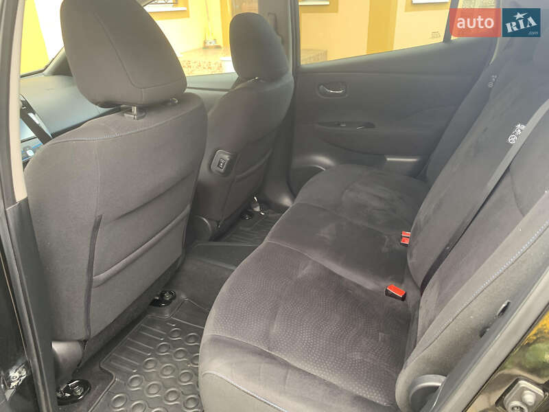 Хэтчбек Nissan Leaf 2014 в Ровно
