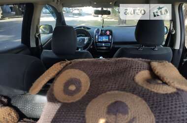 Хэтчбек Nissan Leaf 2014 в 