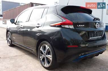 Хэтчбек Nissan Leaf 2018 в Львове