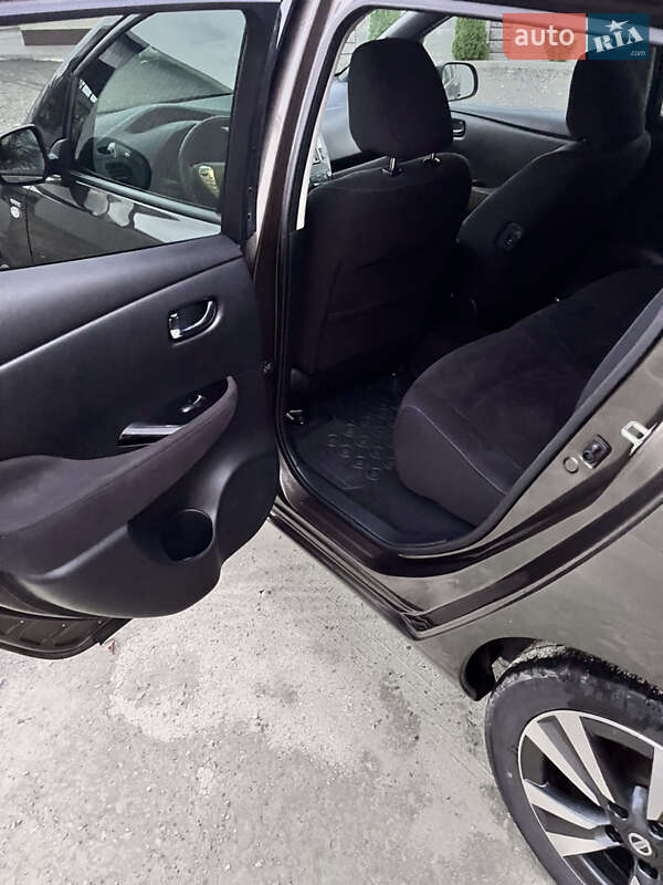 Хетчбек Nissan Leaf 2016 в Костопілі