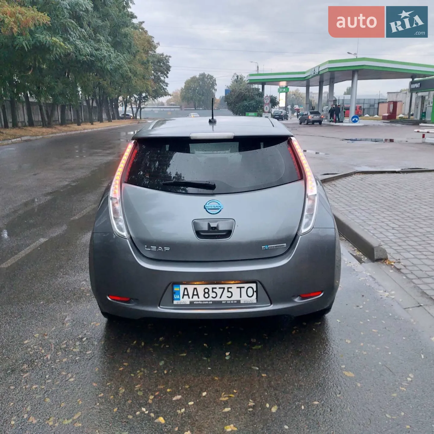 2015 Nissan Leaf - мініатюра 2