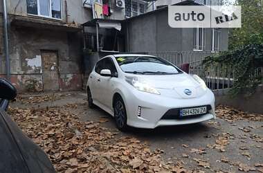 Хетчбек Nissan Leaf 2014 в Одесі