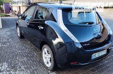 Хетчбек Nissan Leaf 2012 в Южноукраїнську